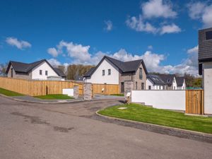 Photo 7- click for photo gallery